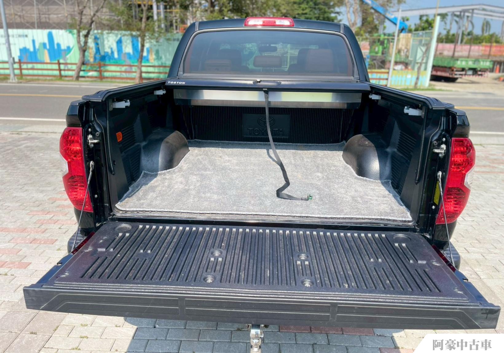 阿豪中古車
